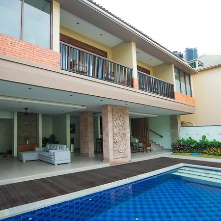 The Grand Villandra Resort Lovina Ngoại thất bức ảnh