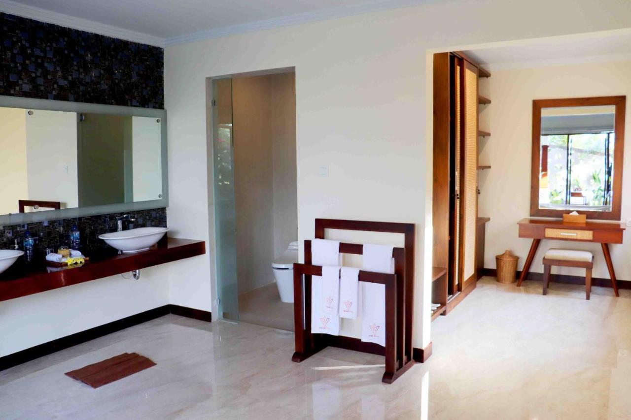The Grand Villandra Resort Lovina Ngoại thất bức ảnh