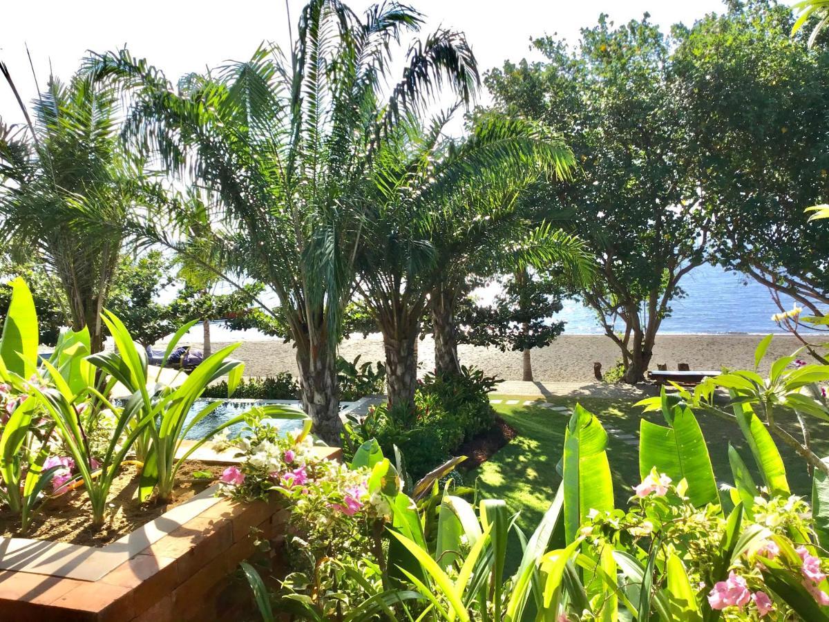 The Grand Villandra Resort Lovina Ngoại thất bức ảnh