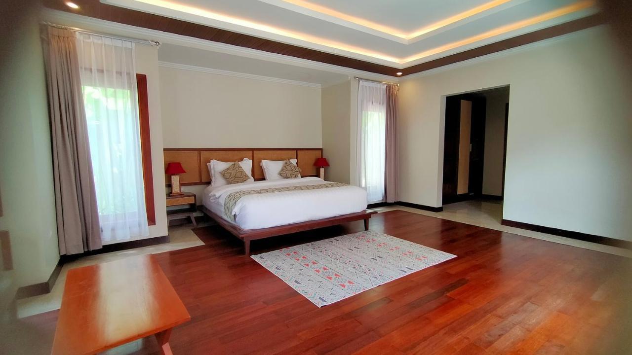 The Grand Villandra Resort Lovina Ngoại thất bức ảnh