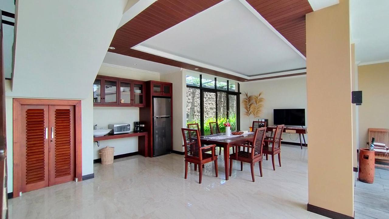 The Grand Villandra Resort Lovina Ngoại thất bức ảnh