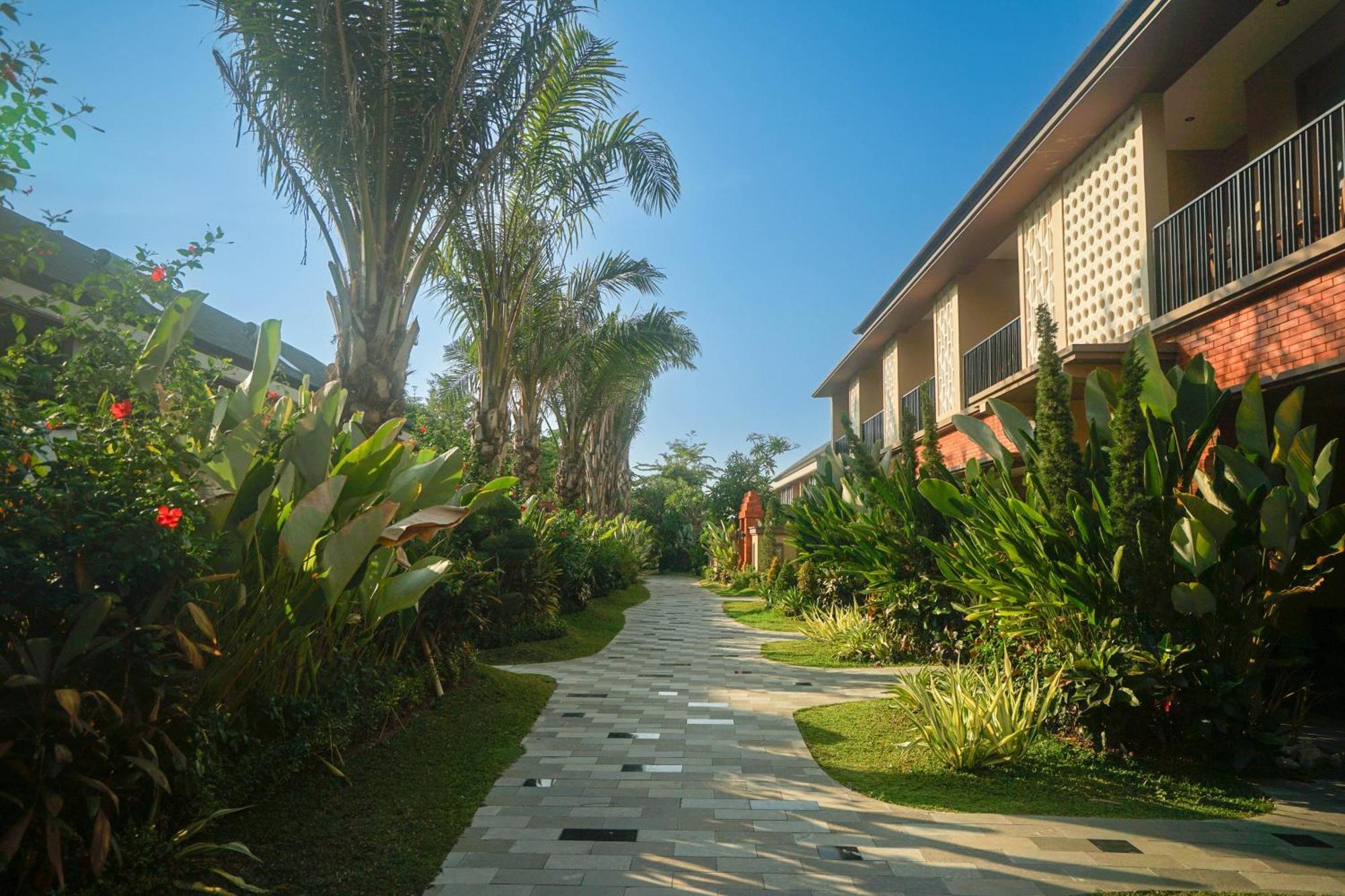 The Grand Villandra Resort Lovina Ngoại thất bức ảnh